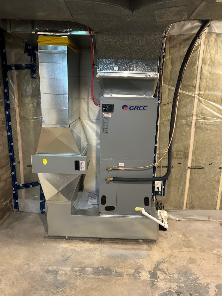 Oil to heat pump conversion — Gree FLEXX installation.